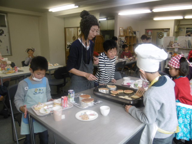 12月はクリスマスケーキ!_c0151470_22292908.jpg