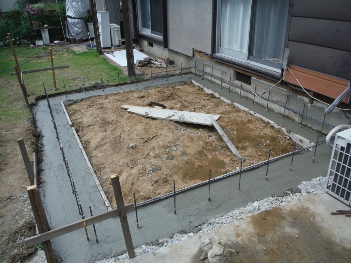 6畳間増築 ~ 基礎造り。_d0165368_05571104.jpg