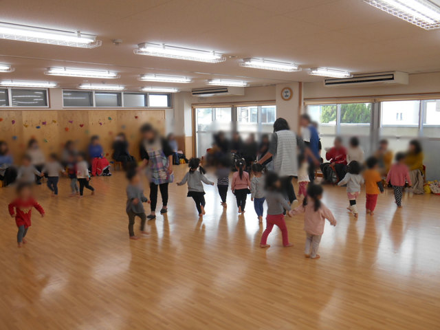 くま組 保育参観と給食懇談会_e0148419_155837.jpg
