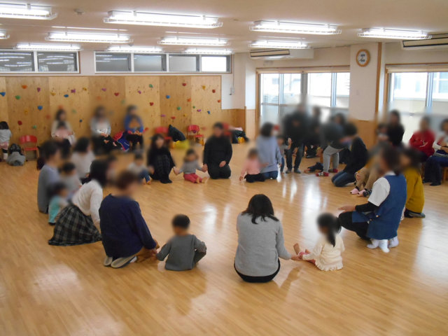くま組 保育参観と給食懇談会_e0148419_15594453.jpg
