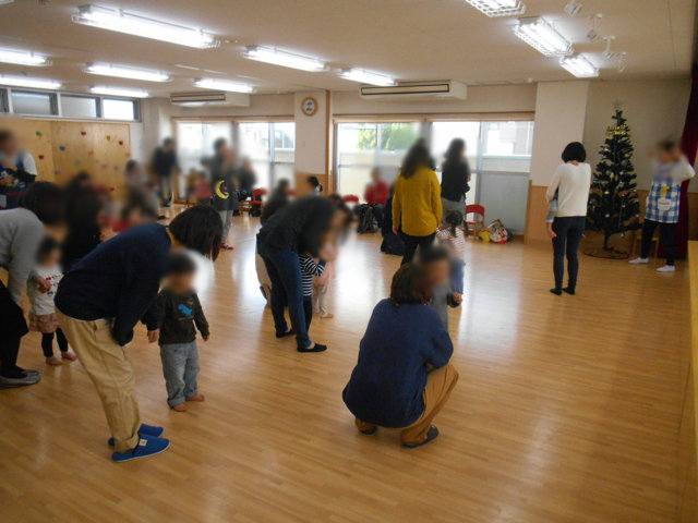 くま組 保育参観と給食懇談会_e0148419_1559544.jpg