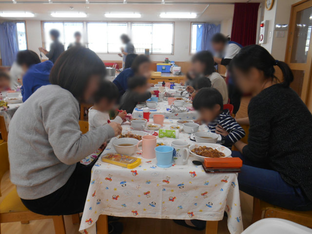 くま組 保育参観と給食懇談会_e0148419_1622073.jpg