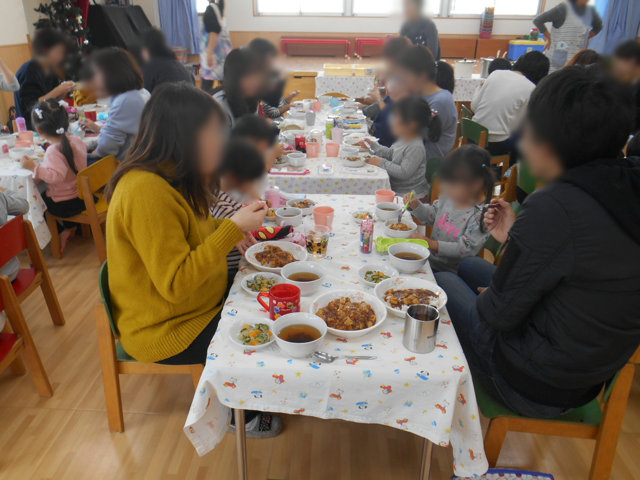 くま組 保育参観と給食懇談会_e0148419_162363.jpg
