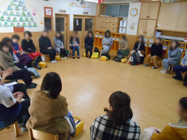 くま組 保育参観と給食懇談会_e0148419_1633782.jpg