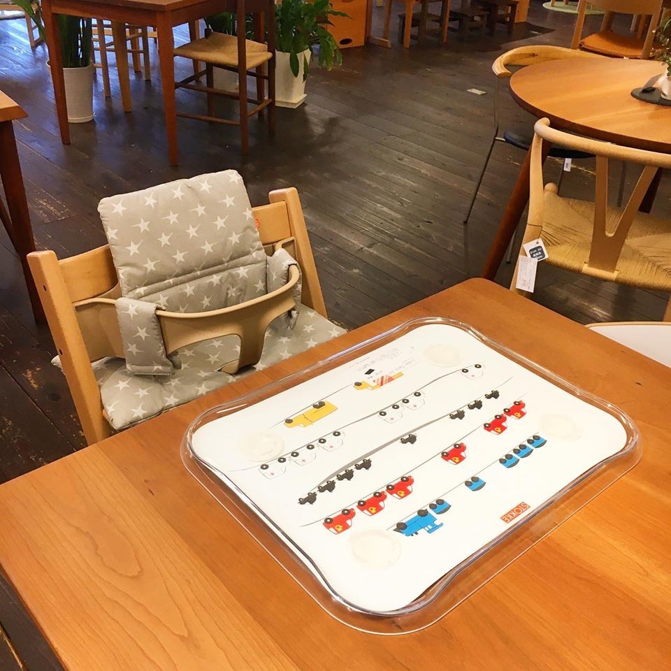 子どもと共に成長する椅子のご紹介_b0211845_16581515.jpg