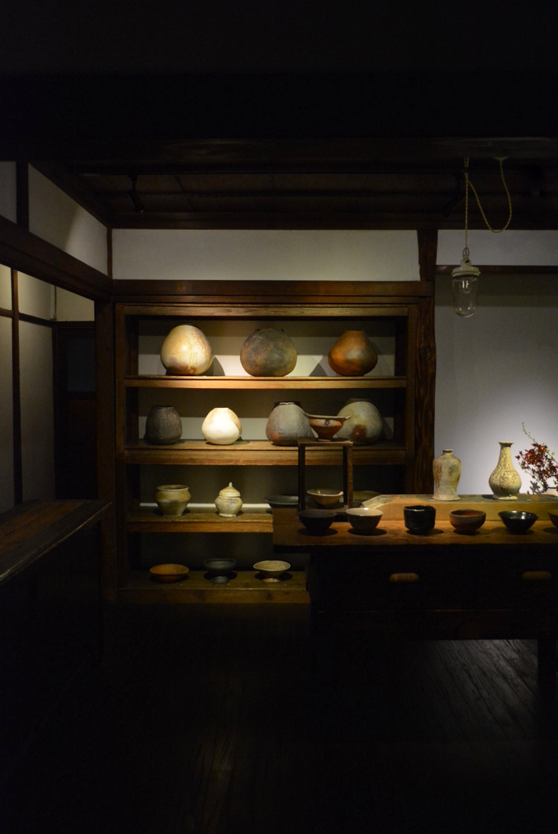 「森岡成好展 南の島土」12/7より_d0087761_1732697.jpg