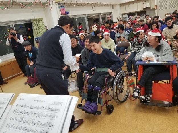 YK会で施設慰問に行きました🎵😉_e0119092_11180342.jpg