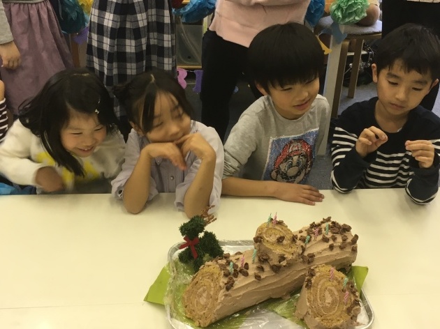 12月のお誕生会とおしらせ_e0131910_10250820.jpg