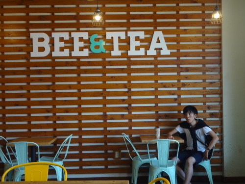 BEE & TEA_a0293226_09333690.jpg