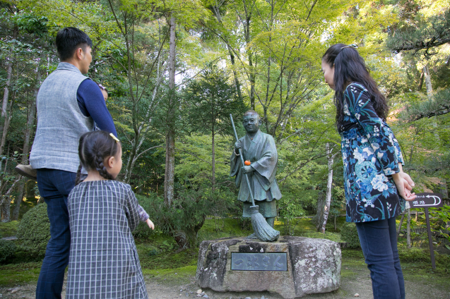 ゆいちゃんとサラちゃん:その1”一休寺さんへ”_e0369736_20242117.jpg