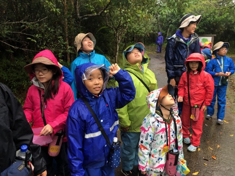 星空キャンプ〔2日目〕山の上のキャンプ場に到着。雨の切れ間に天体望遠鏡の練習だ!_d0363878_22580949.jpg