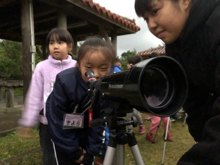 星空キャンプ〔2日目〕山の上のキャンプ場に到着。雨の切れ間に天体望遠鏡の練習だ!_d0363878_23000203.jpg