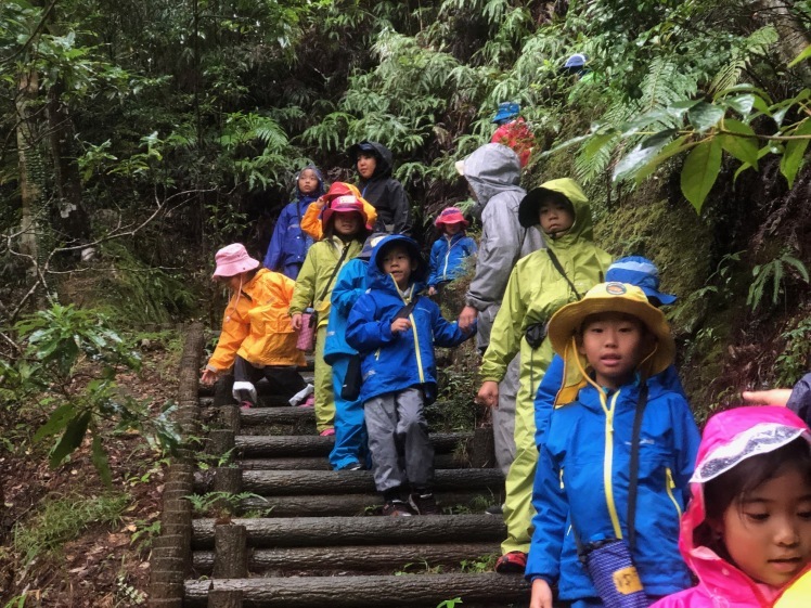 星空キャンプ〔2日目〕山の上のキャンプ場に到着。雨の切れ間に天体望遠鏡の練習だ!_d0363878_23043186.jpg