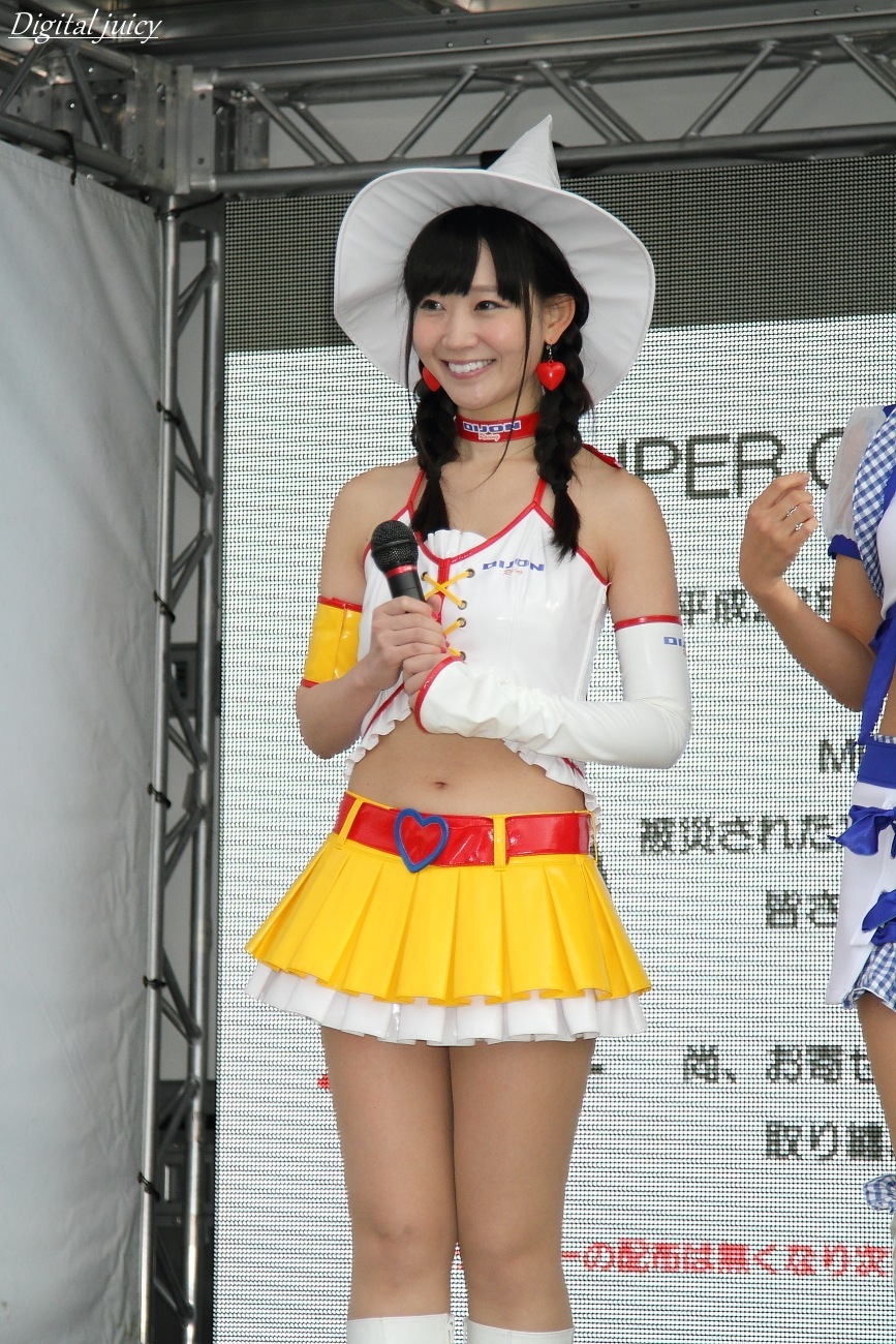 七井しおり さん(DIJON Racing レースクイーン)_c0216181_17424911.jpg