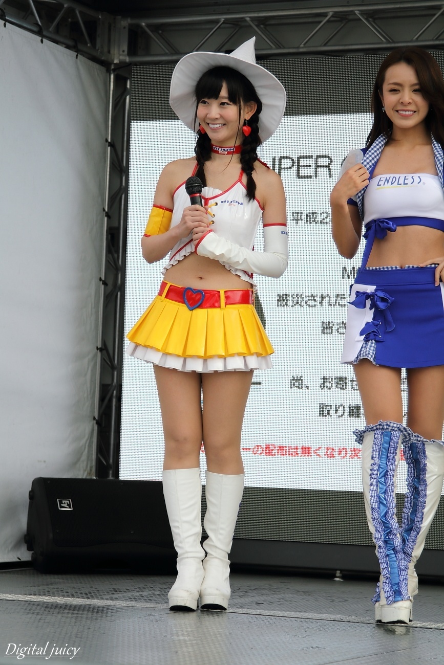 七井しおり さん(DIJON Racing レースクイーン)_c0216181_17424937.jpg