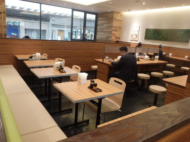 はなまるうどん 元町1番街店_c0118393_17371848.jpg