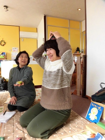わらべうた倶楽部 12月 一回目_e0078404_22185256.jpg