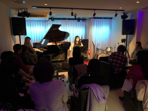 広島 ジャズライブカミン Jazzlive Comin本日日曜日はおやすみです。_b0115606_12195181.jpeg