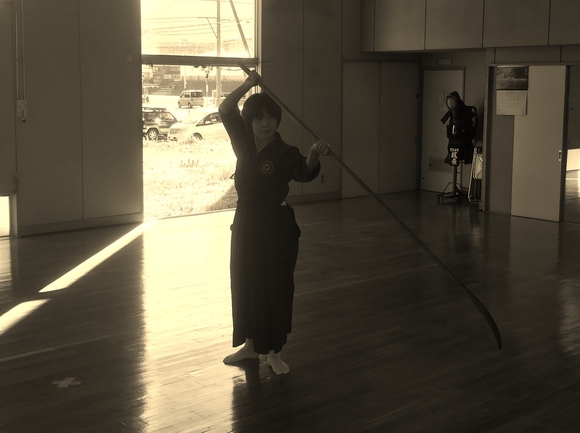 穴澤流薙刀の構え_b0287744_20171873.jpg