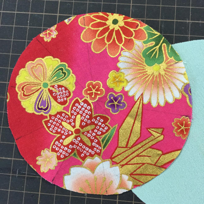 菊の花の和のピンクッションの作り方 The Merry Quilters