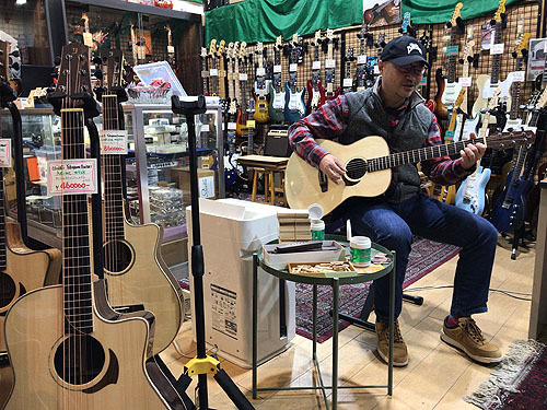 行ってきました！ Yokoyama Guitars 「大試奏会」 2019_c0137404_21350030.jpg