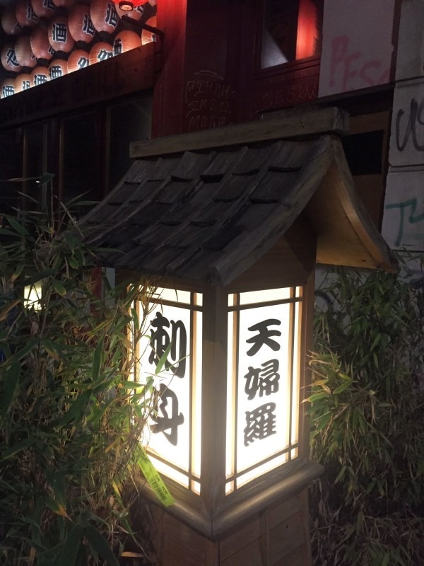 令和最初のヨーロッパ買い付け後記１６　そしてベルリンへ　入荷アメリカ軍M-65、M-51モッズパーカー　フランス軍M-47　インバネスコートなど軍物コート_f0180307_22164536.jpg