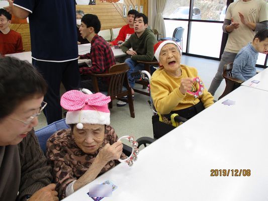 12/8 クリスマス会_a0154110_13412841.jpg