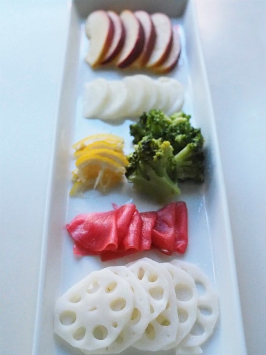 フルーツと野菜の甘酢漬け_e0148373_00010471.jpg
