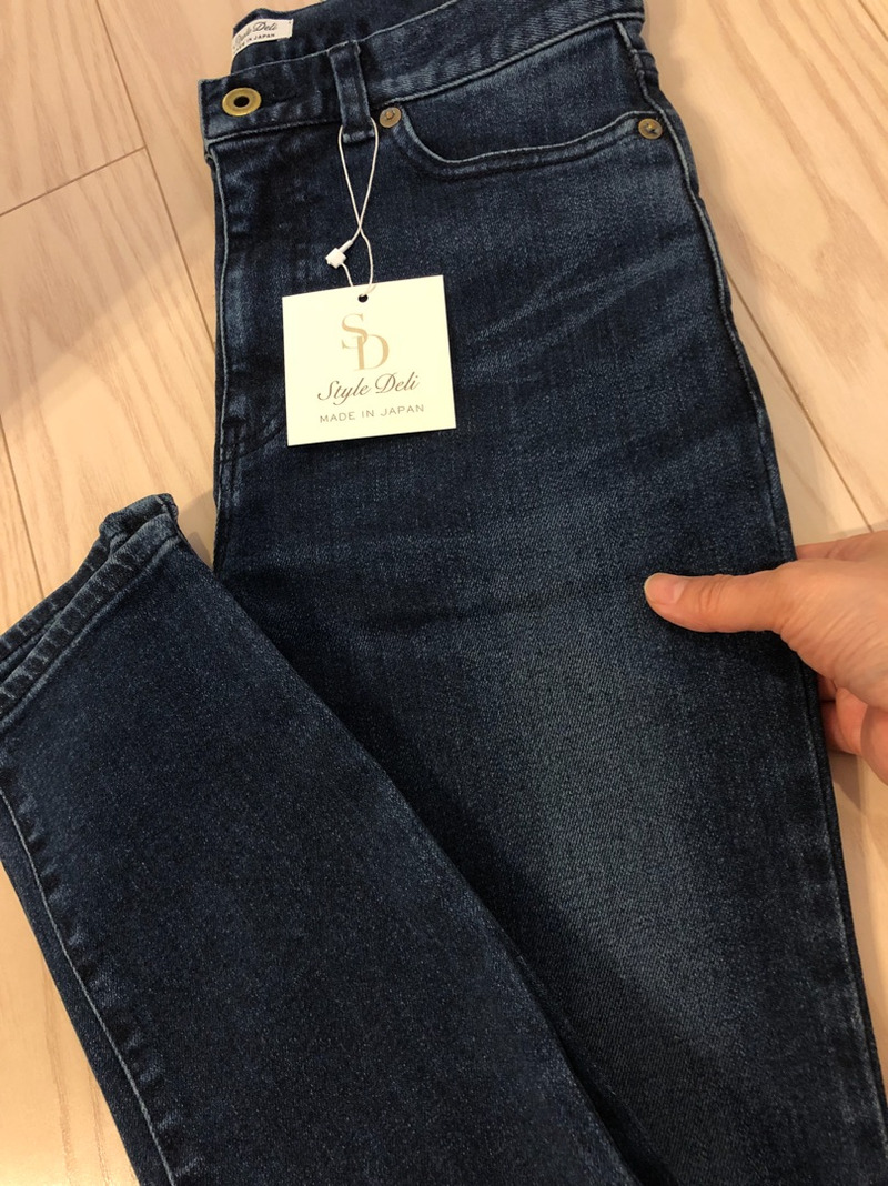 名品 再販です 細すぎない大人のスキニー 無理しない シンプル母コーデ 名品 再販です 細すぎない大人のスキニー 無理しない シンプル母コーデ