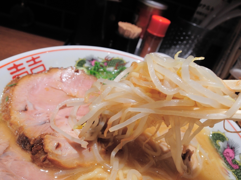 ナルトもメンマもないけれど。@関内_a0384046_23090785.jpg