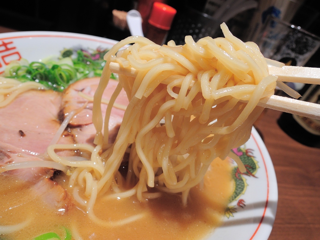 ナルトもメンマもないけれど。@関内_a0384046_23090809.jpg