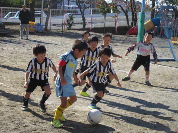 サッカー大会 男子の部予選会_b0233868_14113110.jpg