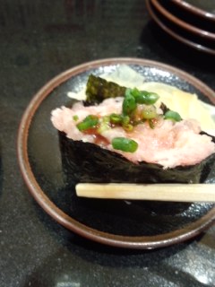 東京駅 函館立喰い寿司 函太郎(かんたろう)の握り1貫80円より_f0112873_23473651.jpg