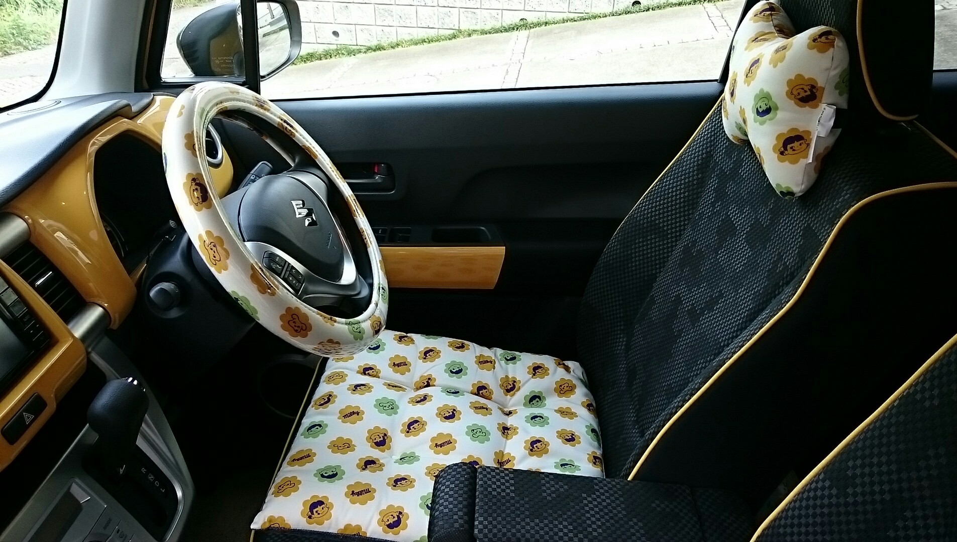 スズキ ハスラー をpekoちゃんでコーディネートしていただきました かわいいカー雑貨のお店ココトリコのブログ