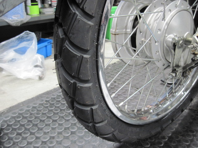 【時間指定不可】 ダンロップタイヤD604入荷 : バイクの横輪 パーツ