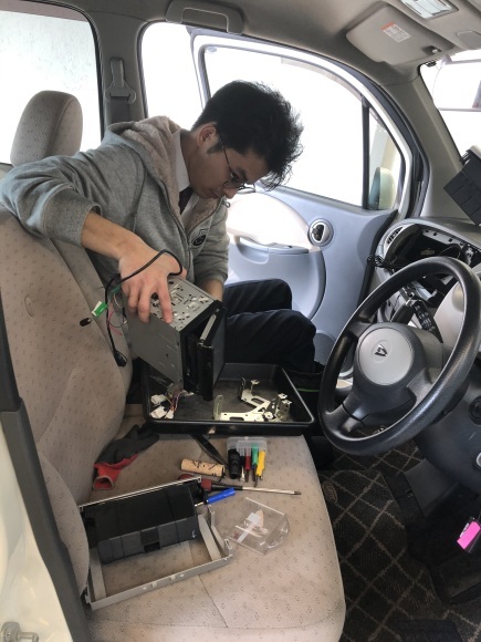 12月11日(水) 本店ブログ♪ レジアスエース DXワイドスパーロングボディ ハイルーフ 4WD ディーゼルありますよん_b0127002_18113930.jpg