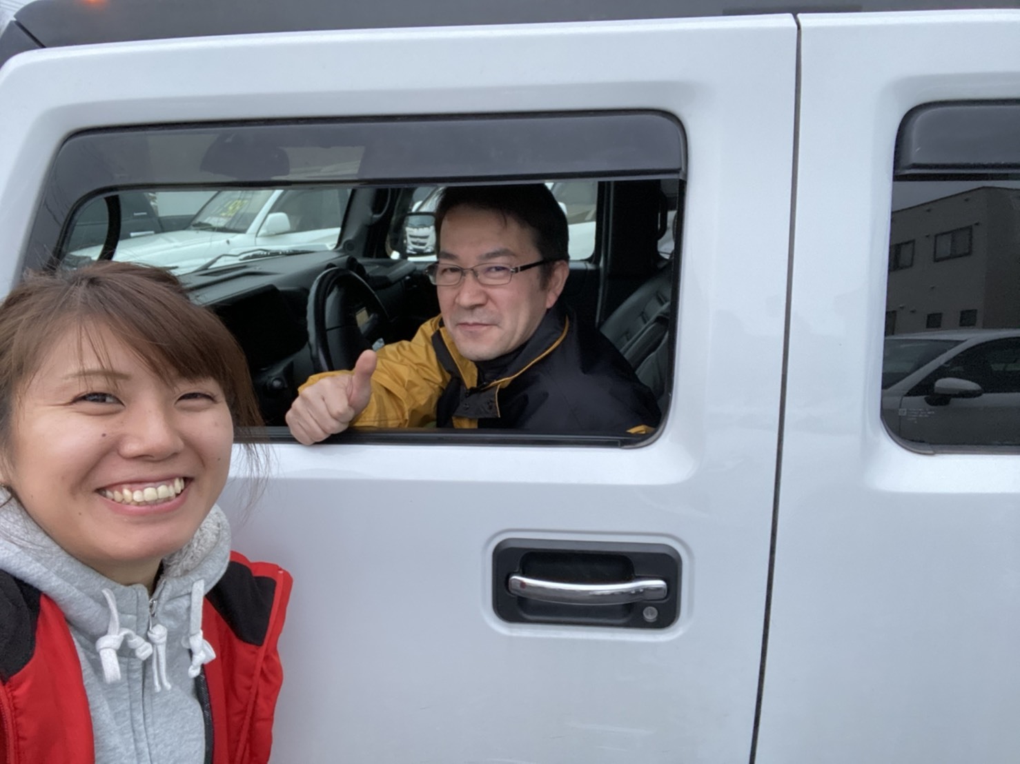 12月11日(水) 本店ブログ♪ レジアスエース DXワイドスパーロングボディ ハイルーフ 4WD ディーゼルありますよん_b0127002_18311474.jpg