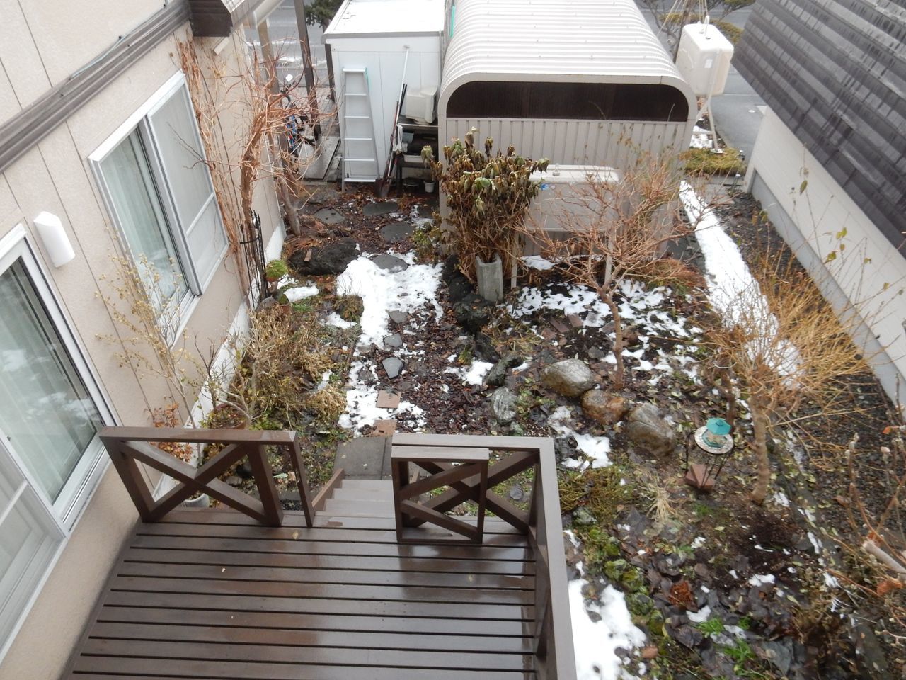 ほとんどの札幌の地域から積雪が消えました_c0025115_20540620.jpg