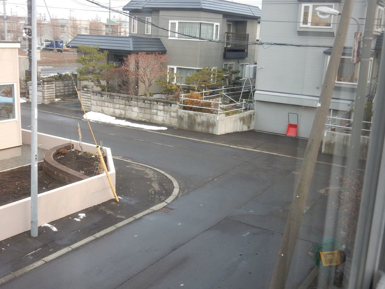ほとんどの札幌の地域から積雪が消えました_c0025115_20552987.jpg
