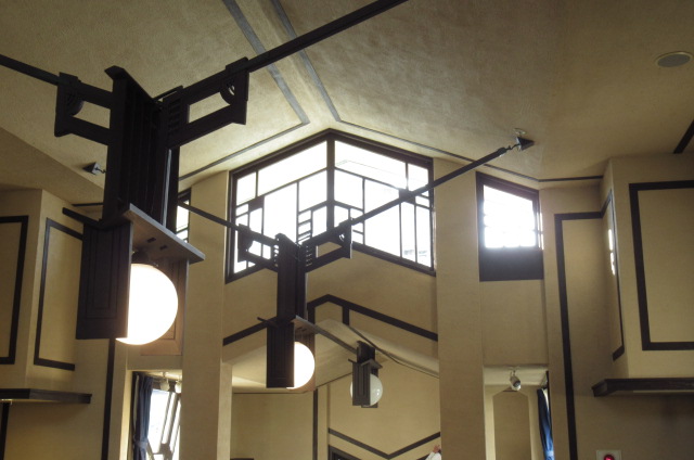 続)豊島区自由学園明日館の室内空間。。_a0214329_9492263.jpg