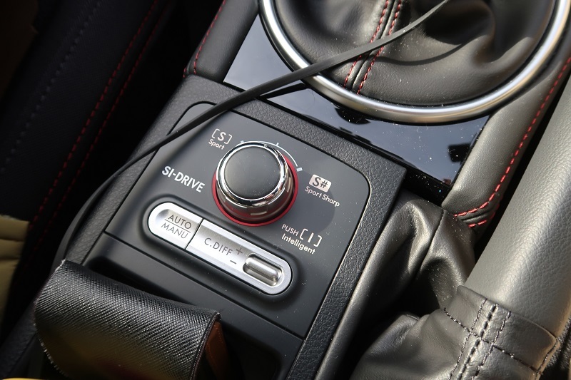 WRX STI「RA-R」とコンチヴァイキングコンタクト7の融和性_f0076731_20160599.jpg
