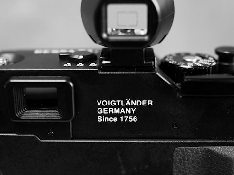 銀塩一眼レフ・クラッシックス（28）Voigtlander BESSA-R2C : 【匠の