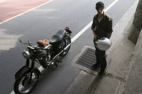 BSA TRIUMPH ファイバータンクFRP トライアンフ　千里浜 BSA TRIUMPH ファイバータンクFRP トライアンフ千里浜