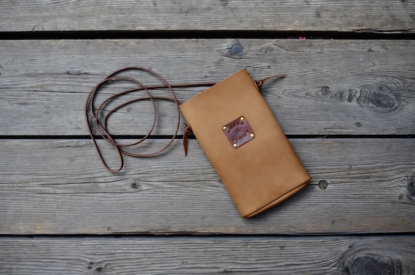 iphone pouch_b0172633_20552320.jpg