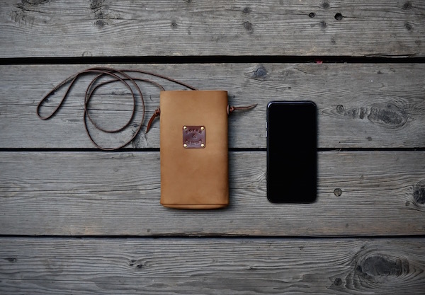iphone pouch_b0172633_20552333.jpg