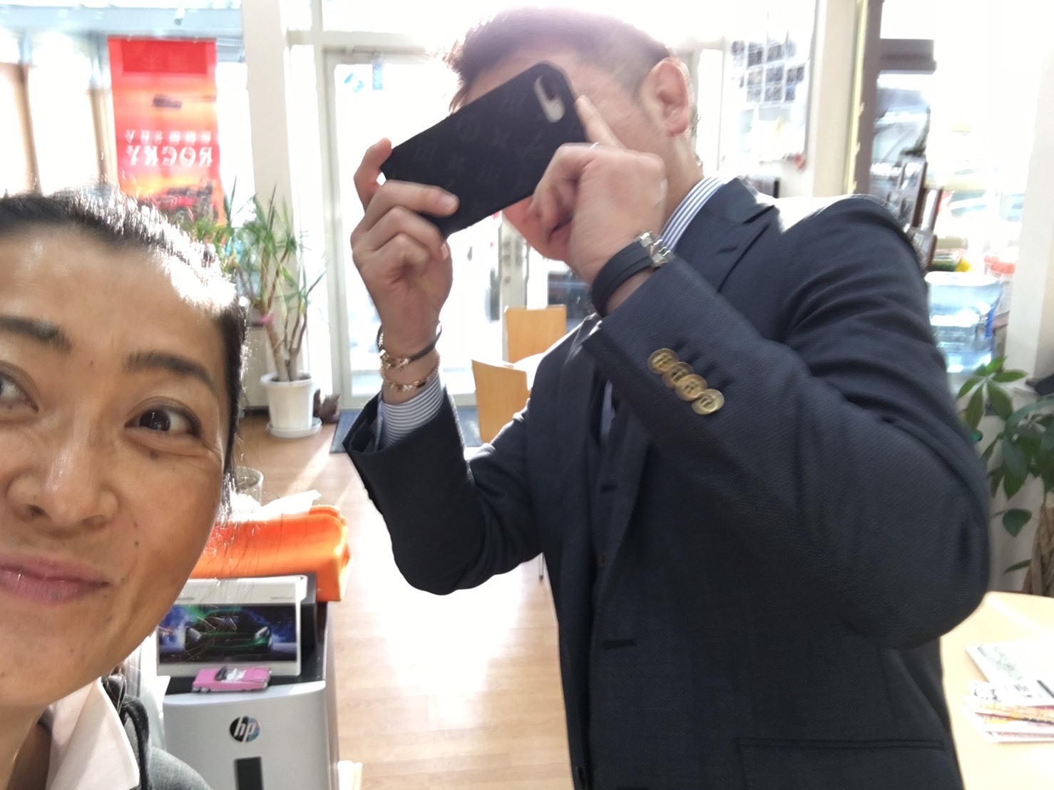 12月13日(金)本店ブログ♪ アルファード 240G ありますよー ランクル LX570 エスカレードなら♡_b0127002_18554455.jpg
