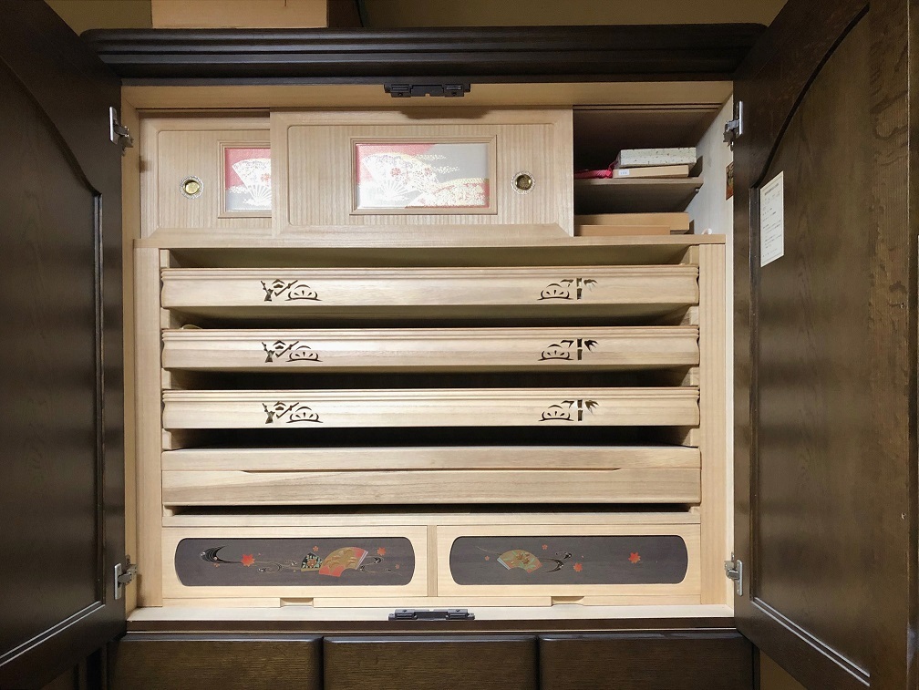和タンスのリメイク ~桐ローチェスト~_d0224984_17354568.jpg