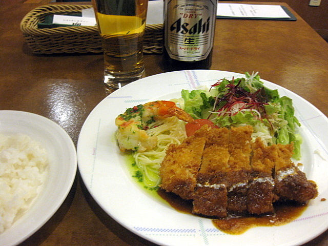 洋食 瑠美 のパーフェクトなランチ 阪神御影駅 ジミヘンのおいしいもの探し 洋食 瑠美 のパーフェクトなランチ 阪神御影駅 ジミヘンのおいしいもの探し