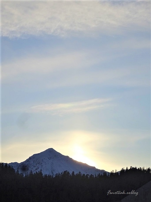 近くと遠くの雪山 アラスカ州内の気温_d0356844_13125520.jpg