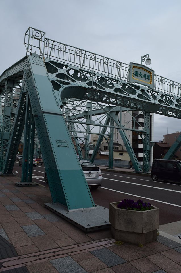 金沢市の犀川大橋_a0110756_06484047.jpg